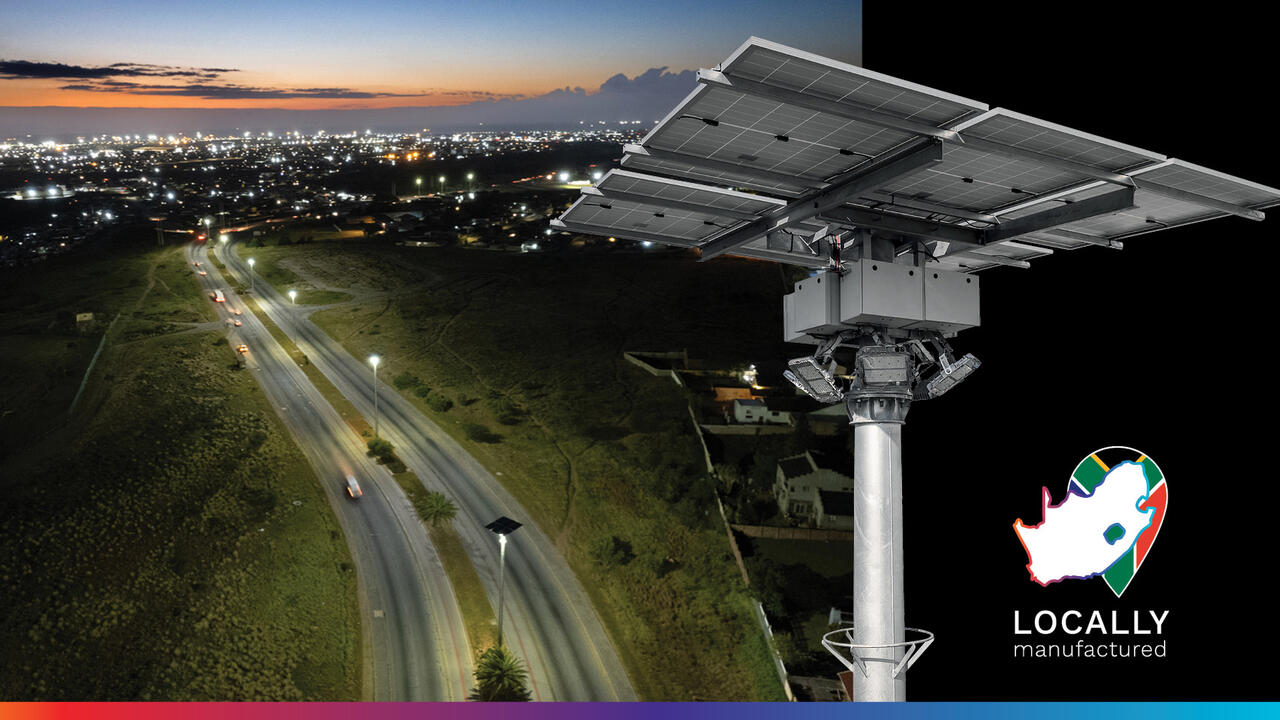 Our SOLARFLOOD range has been expanded to include a high-efficient PREMIUM version.