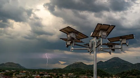 The SOLARFLOOD has been installed on three newly erected highmasts in Steelpoort.